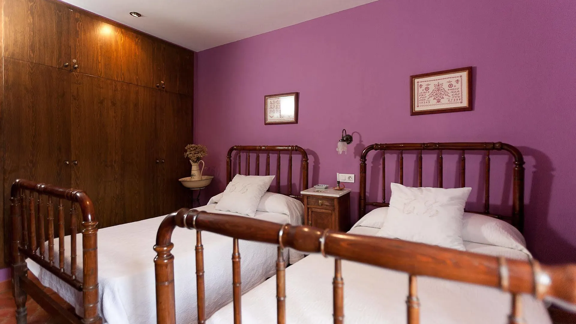 Country house Casa Leonardo Guest House Senterada Spain