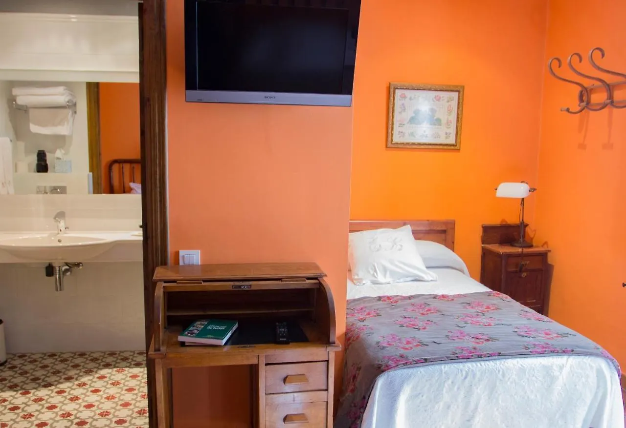 Country house Casa Leonardo Guest House Senterada Spain
