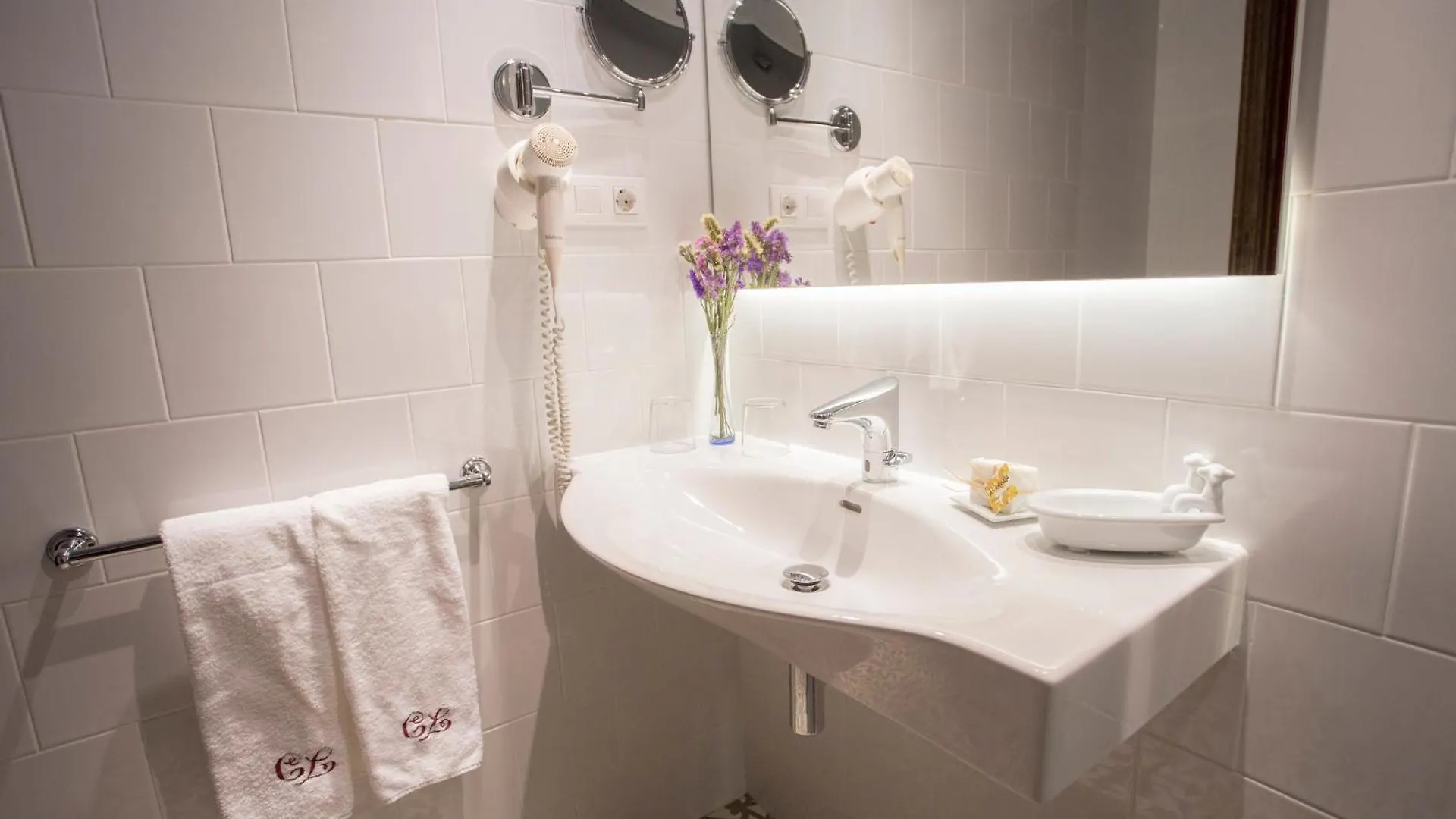 Casa Leonardo Guest House Senterada 0*,
